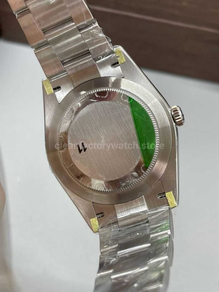 VS Factory Rolex Oyster Perpetual 126000-0007 36mm Red Dial - Image 6