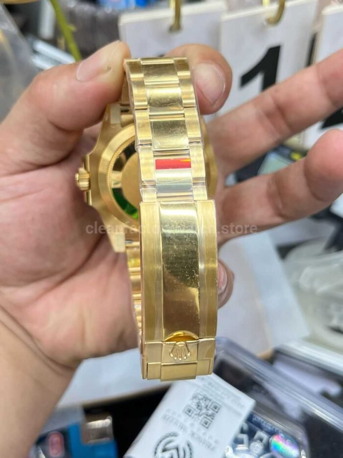 VS Factory Rolex Submariner Date 116618LB 40mm Full Yellow Gold Blue Dial - Image 9