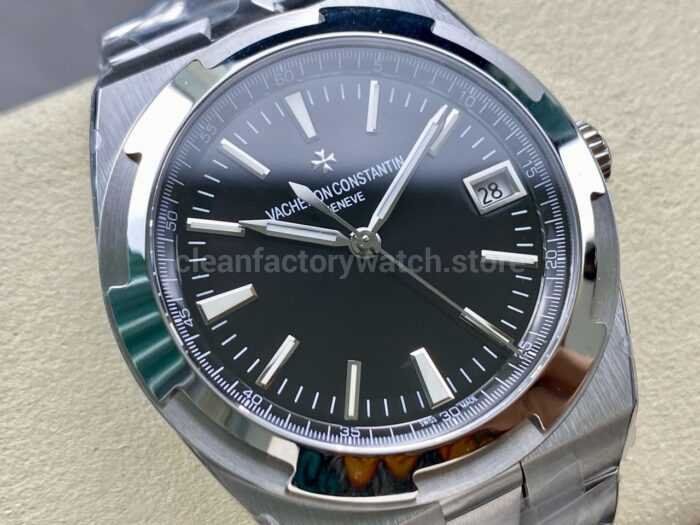 8F Factory Vacheron Constantin Overseas 4500V110A-B483 41mm Full Steel Black Dial - Image 2