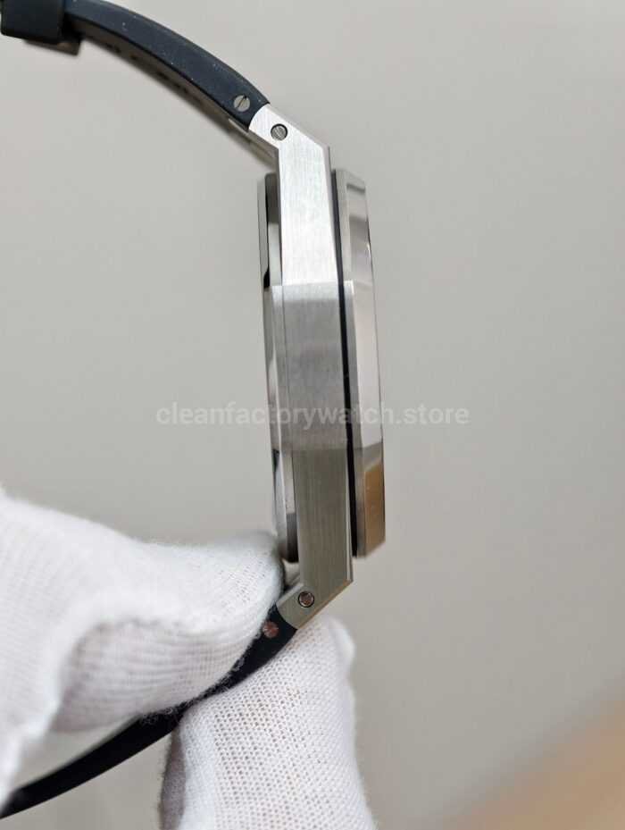 APS Factory Audemars Piguet Royal Oak Chronograph 26331ST.OO.1220ST.01 41mm Rubber Strap Blue Dial - Image 4