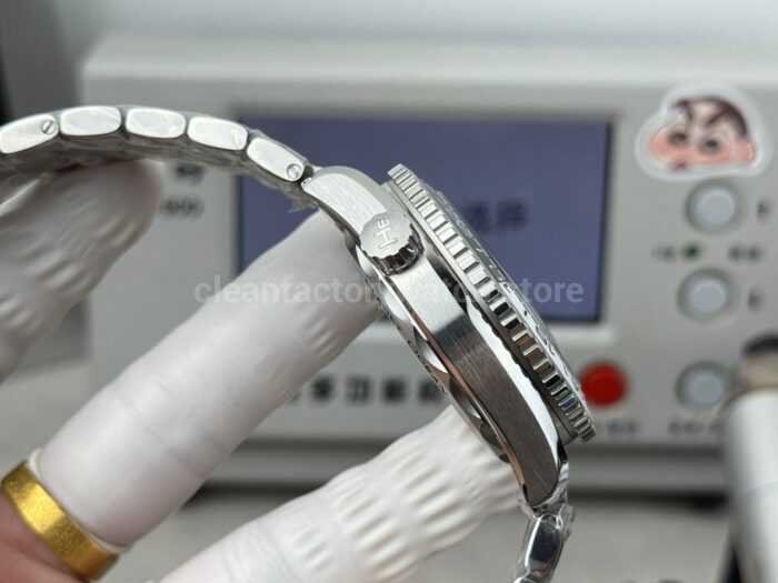 OVS Factory Omega Seamaster Planet Ocean 215.30.44.22.01.001 43.5mm Full Steel Black Dial - Image 7