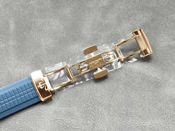 Patek Philippe Aquanaut 5261R-001 40mm Rose Gold Blue Rubber Strap Blue Dial - Image 10