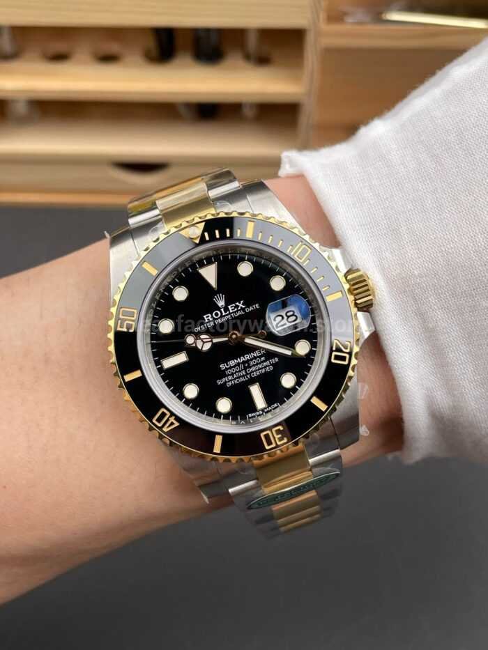 RC Factory Counterweight Rolex Submariner Date 116613LN 40mm Half Gold Black Dial - Image 10