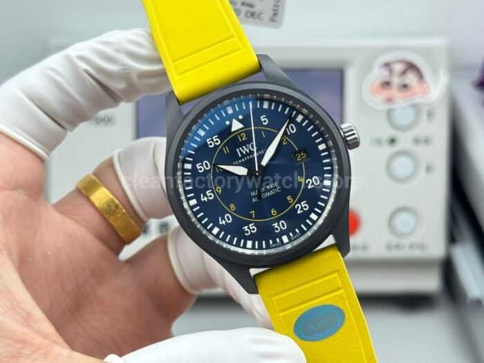 AOF Factory IWC Pilot 41mm Ceramic Rubber Strap Blue Dial - Image 4