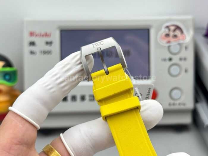 AOF Factory IWC Pilot 41mm Ceramic Rubber Strap Blue Dial - Image 8