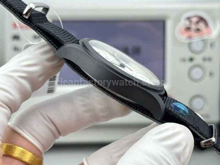 AOF Factory IWC Pilot IW326905 41mm Ceramic Textile Strap White Dial - Image 6