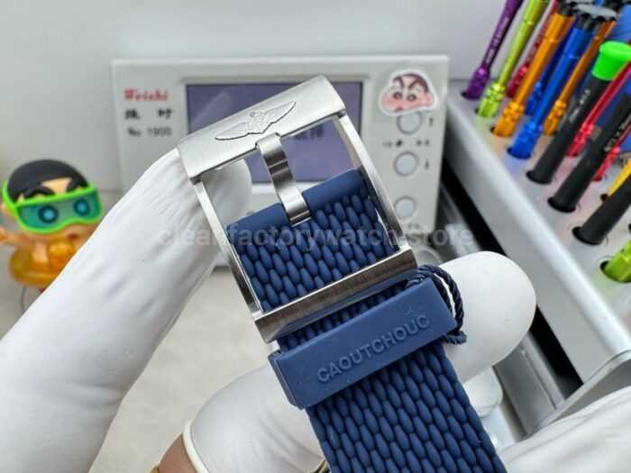 GF Factory Breitling Superocean Heritage B20 UB2010161C1A1 42mm Rubber Strap Gold/Steel Blue Dial - Image 9