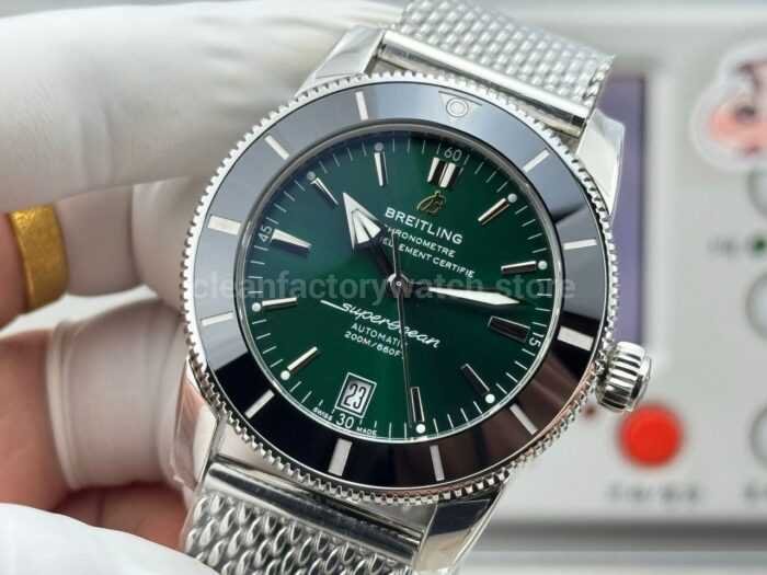 GF Factory Breitling Superocean Heritage B31 AB3111361L1A1 42mm Steel Green Dial - Image 3