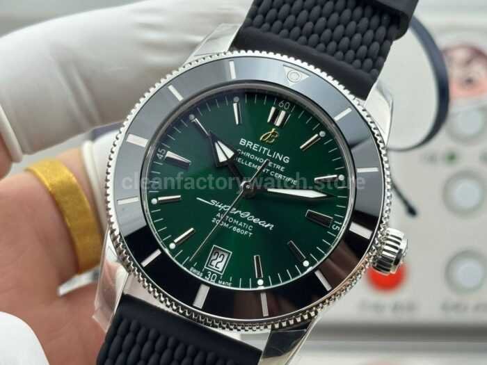 GF Factory Breitling Superocean Heritage B31 AB3111361L1A1 42mm Steel Rubber Strap Green Dial - Image 3