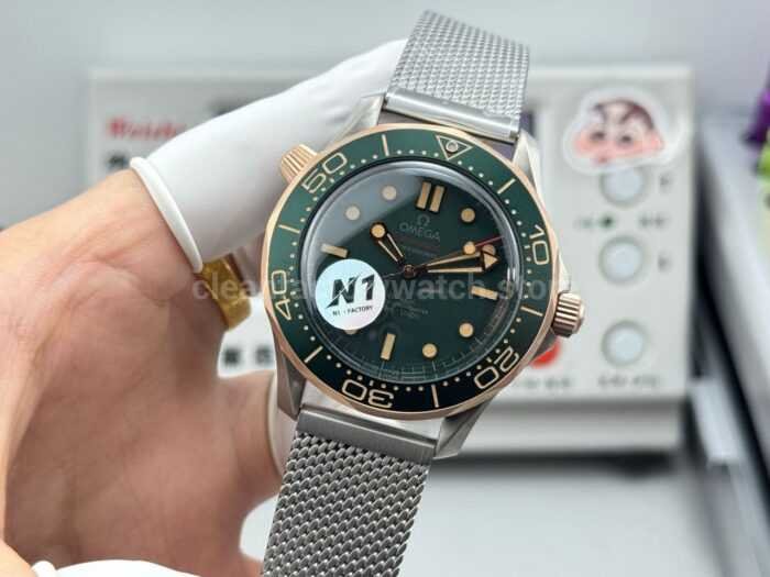 N1 Factory Omega Seamaster Diver 300M 210.90.42.20.10.001 42mm Green Dial - Image 3