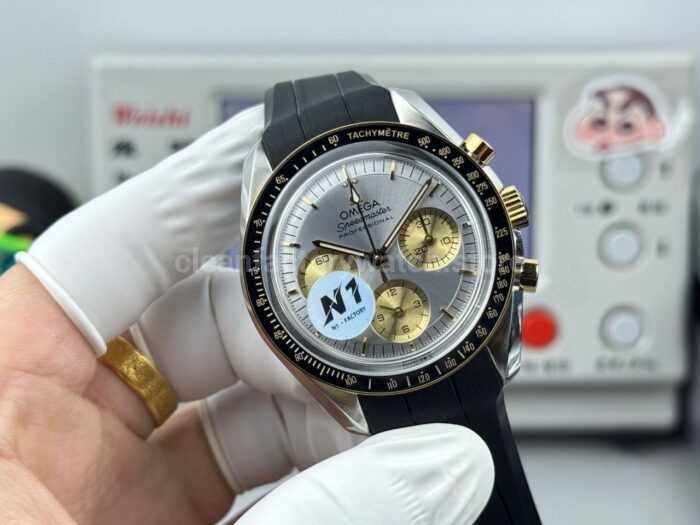 N1 Factory Omega Speedmaster Professional Moonwatch 310.20.42.50.02.001 Yellow Gold Rubber Strap Silver Dial - Image 5