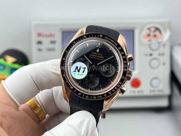 N1 Factory Omega Speedmaster Professional Moonwatch 310.63.42.50.02.001 Rose Gold Rubber Strap Black Dial - Image 5