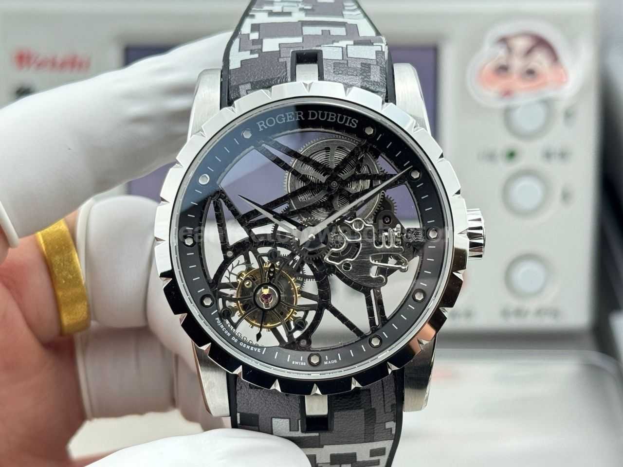 NEW Factory Roger Dubuis Excalibur Spider RDDBEX0393 Tourbillon 42mm White Gold Rubber Strap Black Dial (2) NEW Factory Roger Dubuis Excalibur Spider RDDBEX0393 Tourbillon 42mm White Gold Rubber Strap Black Dial - Image 1