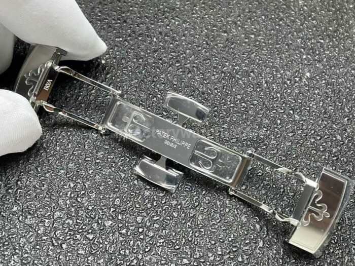 P1 Factory Patek Philippe Aquanaut 5968G-010 42mm White Gold Green Rubber Strap Green Dial - Image 9