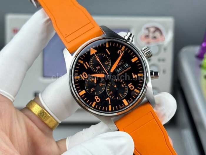TWS Factory IWC Pilot Chronograph IW377730 41mm Orange Rubber Strap Orange Arabic Numerals Black Dial - Image 2