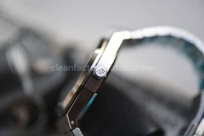 VS Factory Audemars Piguet Royal Oak Selfwinding 41mm 15500ST.OO.1220ST.01 Blue Dial - Image 6