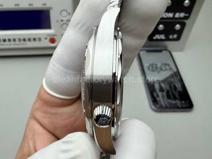 VS Factory Omega Seamaster Diver 300M 210.30.42.20.06.002 42mm Brushed Grey Dial - Image 6