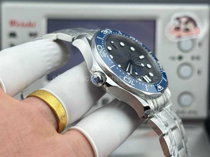 OR Factory Omega Seamaster Diver 300M 210.30.42.20.06.001 42mm Steel Grey Dial - Image 6