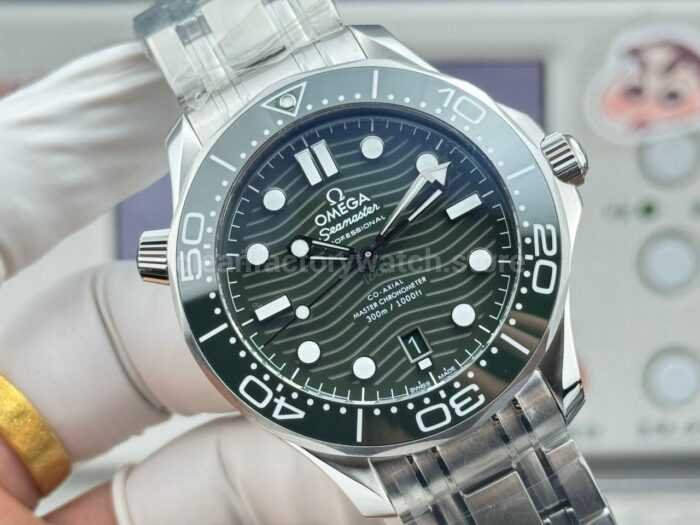 OR Factory Omega Seamaster Diver 300M 210.30.42.20.10.001 42mm Steel Green Dial - Image 4