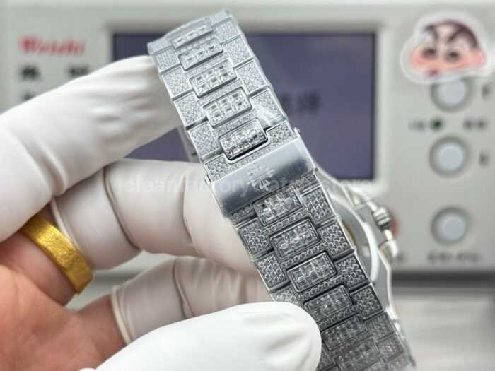 E7 Factory Patek Philippe Emerald Nautilus 5711 40mm Full Platinum Red Diamond Bezel Diamond Dial - Image 8