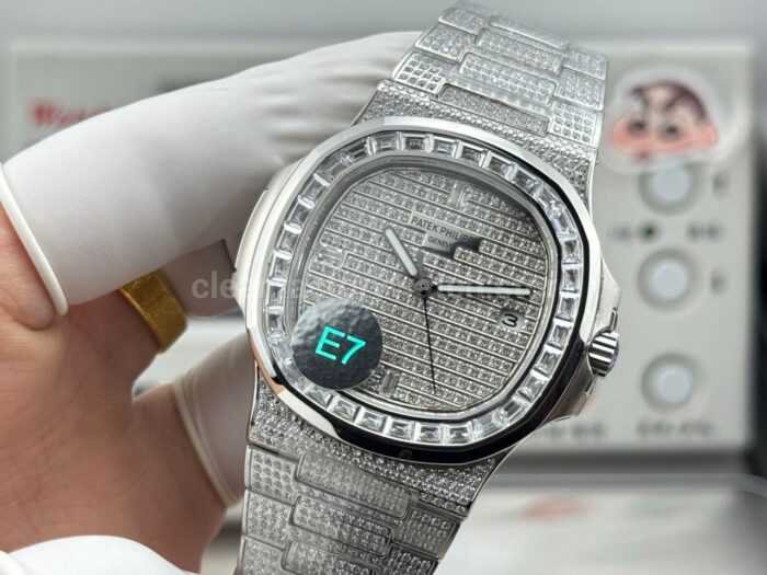 E7 Factory Patek Philippe Nautilus 5711 40mm White Gold Baguette Diamond Bezel Diamond Dial - Image 3