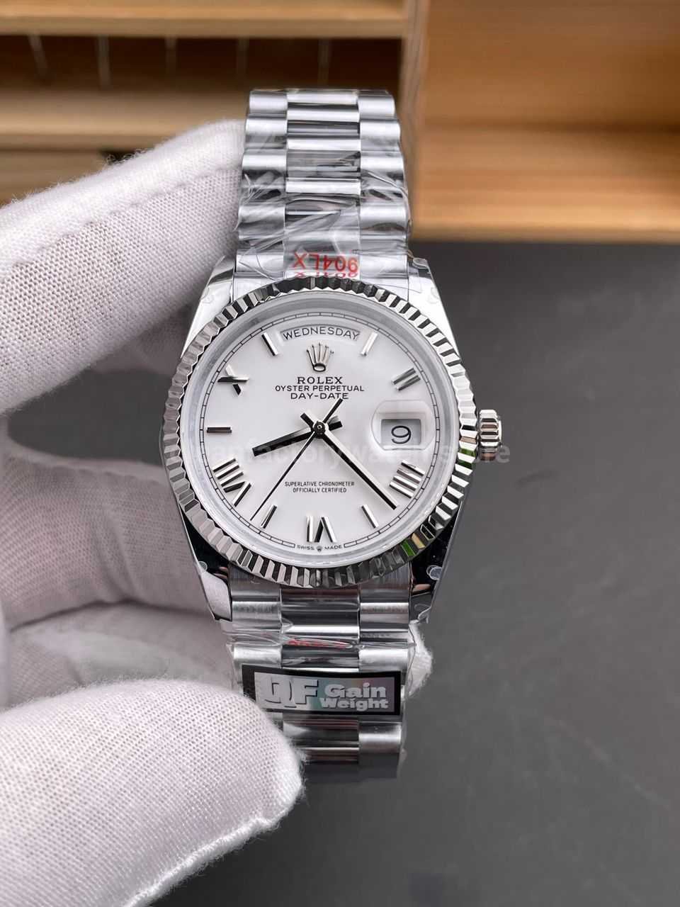 THB vs QF Day Date factory comparison review Super Clone Watch,Clean Factory Watch