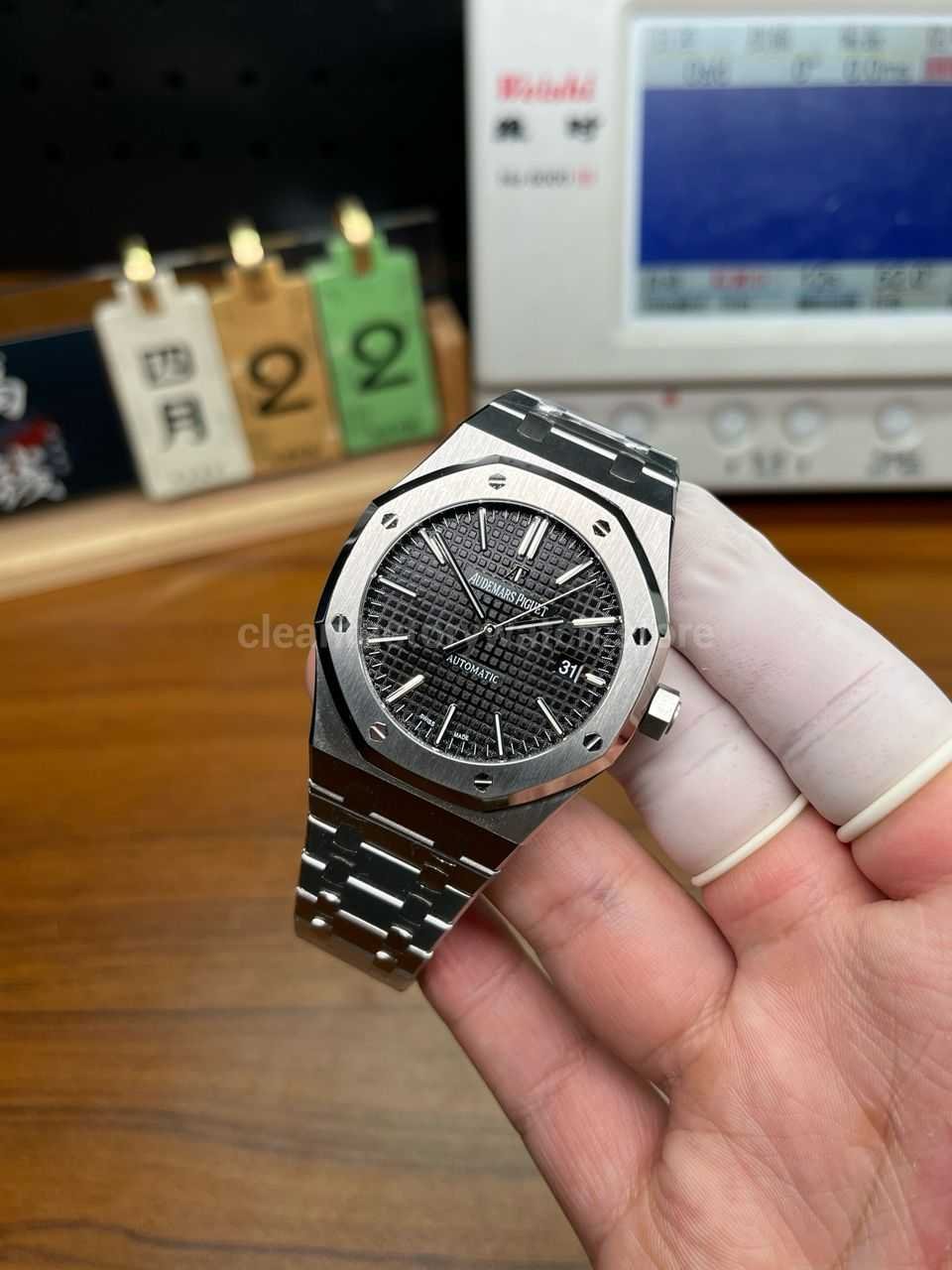 Audemars Piguet Royal Oak 15400 replica review Super Clone Watch,Clean Factory Watch