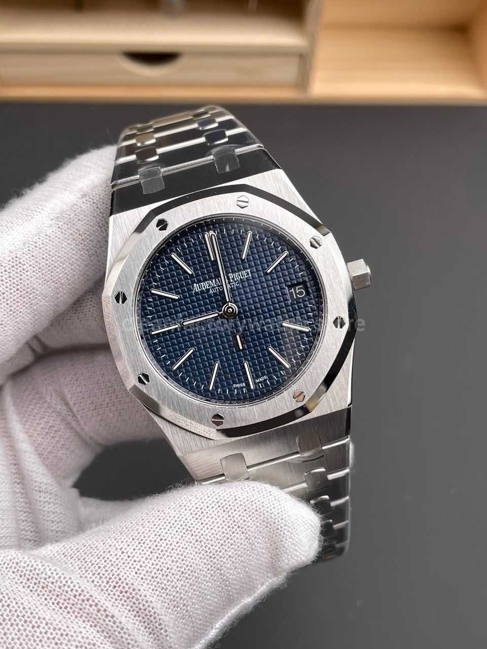 Audemars Piguet Royal Oak Jumbo 16202 replica review Super Clone Watch,Clean Factory Watch