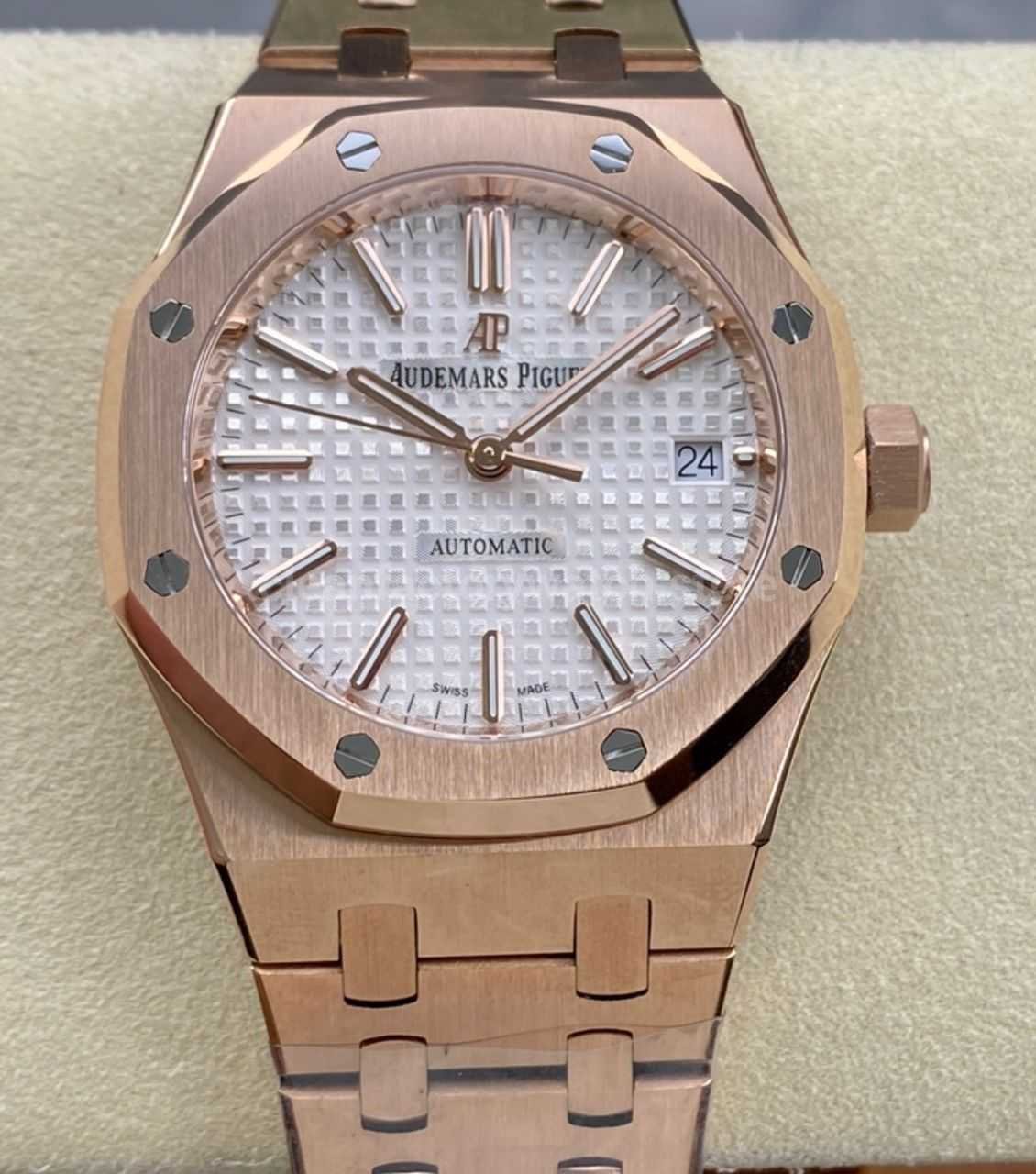 IPF Factory Audemars Piguet Royal Oak 15450OR rose gold silver dial replica watch