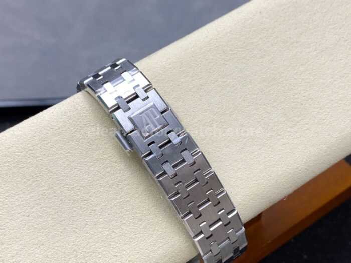 IPF Factory Audemars Piguet Royal Oak 15450ST.OO.1256ST.01 37mm Stainless Steel Diamond Bezel Silver Dial - Image 9