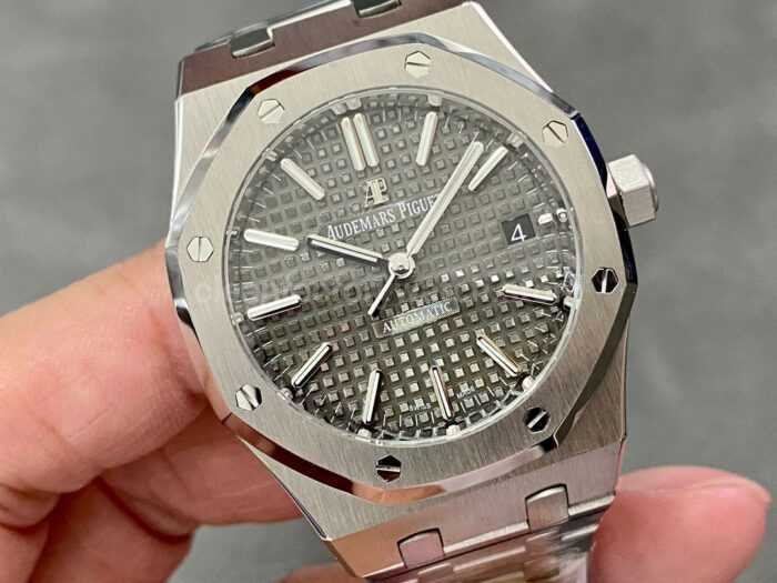 IPF Factory Audemars Piguet Royal Oak 15450ST.OO.1256ST.02 37mm Stainless Steel Grey Dial - Image 2