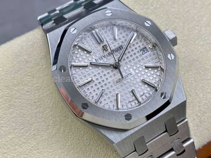 IPF Factory Audemars Piguet Royal Oak 15450ST.OO.1256ST.01 37mm Stainless Steel Silver Dial - Image 2