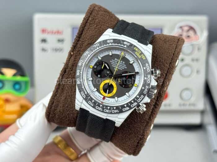 TW Factory Rolex Daytona 116500 40mm White Carbon Fiber Black Canvas Strap Black Dial - Image 5