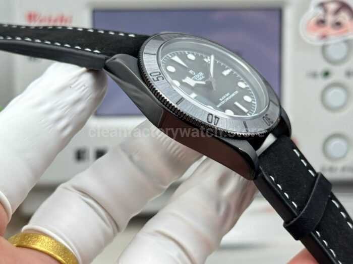 TW Factory Tudor Black Bay 79210CNU 41mm Leather Strap Black Dial - Image 6