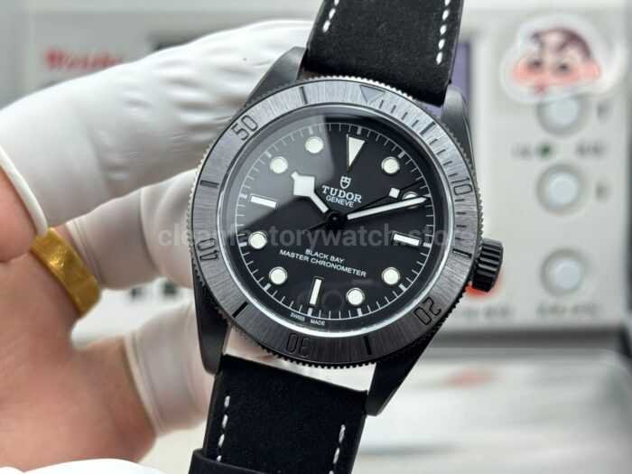 TW Factory Tudor Black Bay 79210CNU 41mm Leather Strap Black Dial - Image 5