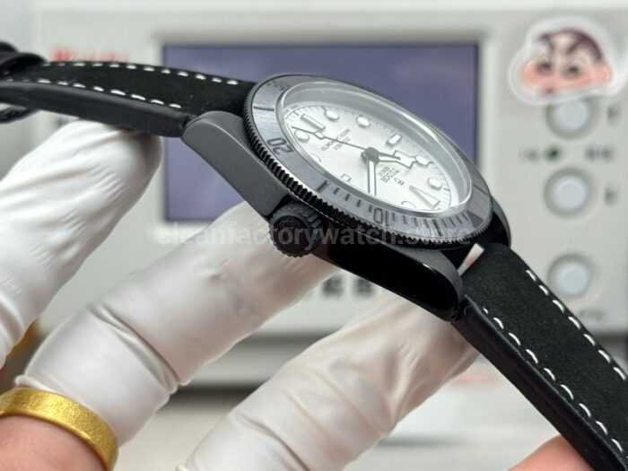 TW Factory Tudor Black Bay 79210CNU 41mm Leather Strap Silver Dial - Image 7