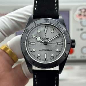 TW Factory Tudor Black Bay 79210CNU 41mm Leather Strap Silver Dial