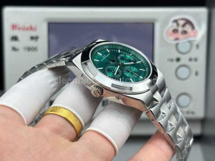 TW Factory Vacheron Constantin Overseas Perpetual Calendar 4300V 41.5mm Full Steel Green Dial - Image 7