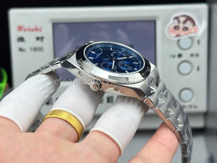 TW Factory Vacheron Constantin Overseas Perpetual Calendar 4300V220G-B945 41.5mm White Gold Blue Dial - Image 7