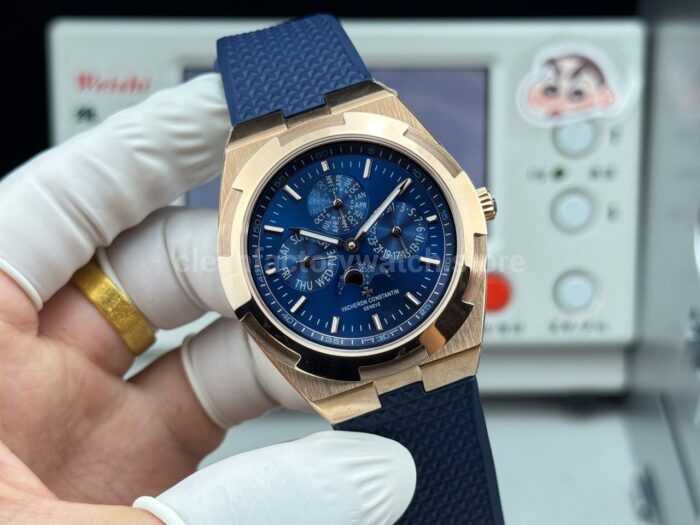 TW Factory Vacheron Constantin Overseas Perpetual Calendar 4300V000R-B509 41.5mm Rose Gold Rubber Strap Blue Dial - Image 4