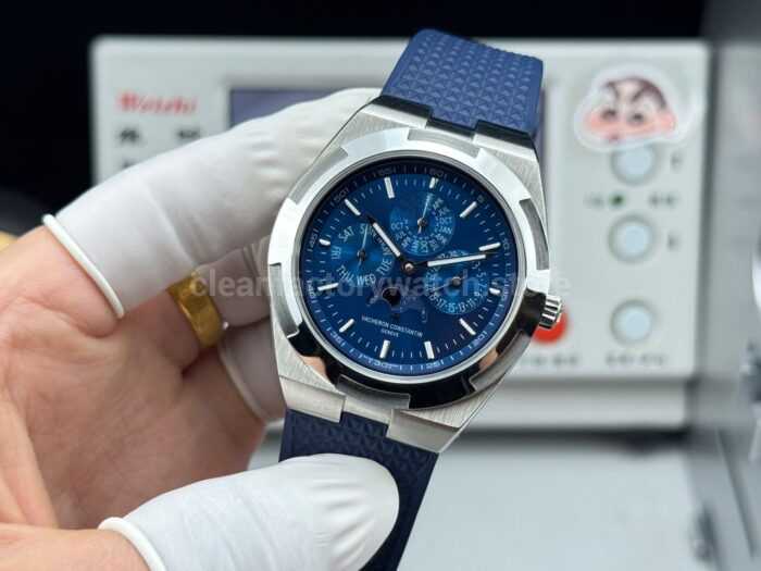 TW Factory Vacheron Constantin Overseas Perpetual Calendar 4300V220G-B945 41.5mm White Gold Rubber Strap Blue Dial - Image 5