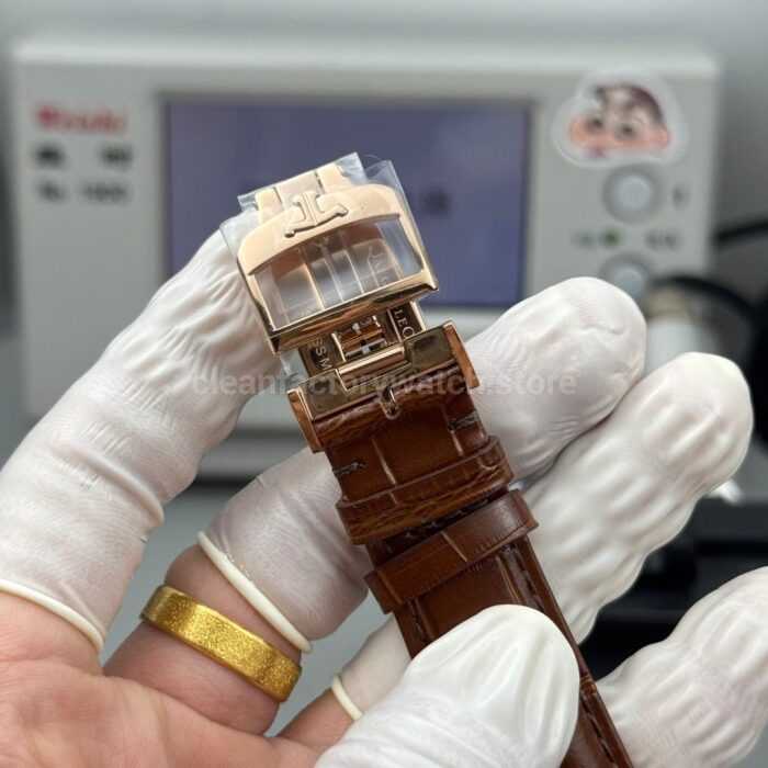 TWA Factory Jaeger-LeCoultre Master Geographic 1422521 39mm Rose Gold Brown Leather Strap Silver Dial - Image 9