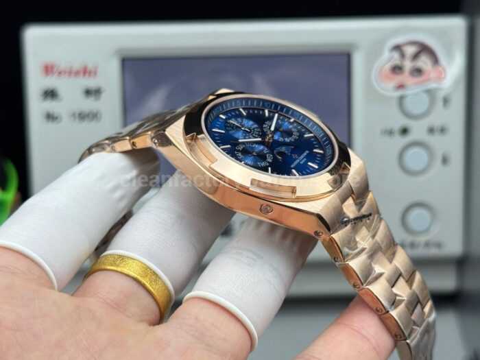 TW Factory Vacheron Constantin Overseas Perpetual Calendar 4300V000R-B509 41.5mm Full Rose Gold Blue Dial - Image 6