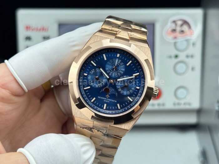 TW Factory Vacheron Constantin Overseas Perpetual Calendar 4300V000R-B509 41.5mm Full Rose Gold Blue Dial - Image 5
