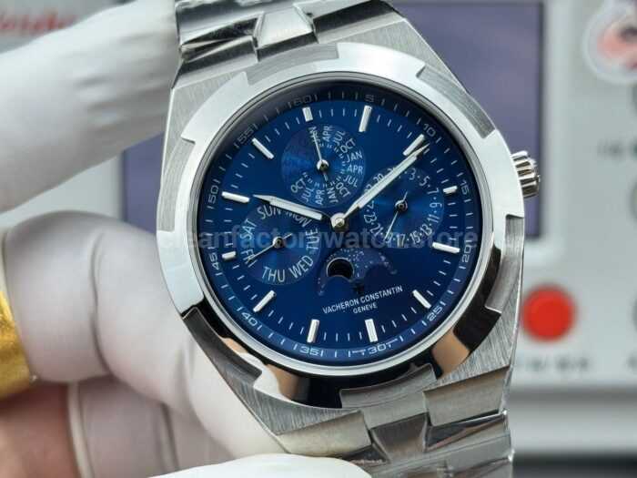 TW Factory Vacheron Constantin Overseas Perpetual Calendar 4300V220G-B945 41.5mm White Gold Blue Dial - Image 2