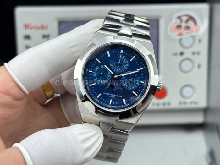 TW Factory Vacheron Constantin Overseas Perpetual Calendar 4300V220G-B945 41.5mm White Gold Blue Dial - Image 5
