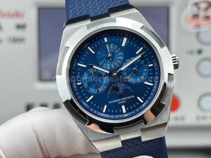 TW Factory Vacheron Constantin Overseas Perpetual Calendar 4300V220G-B945 41.5mm White Gold Rubber Strap Blue Dial - Image 2