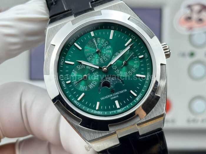 TW Factory Vacheron Constantin Overseas Perpetual Calendar 4300V 41.5mm Leather Strap Green Dial - Image 2