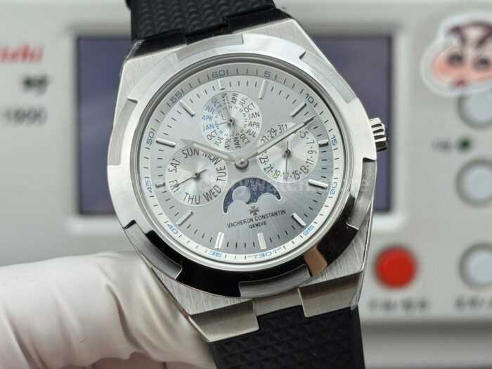 TW Factory Vacheron Constantin Overseas Perpetual Calendar 4300V 41.5mm Rubber Strap Silver Dial - Image 2