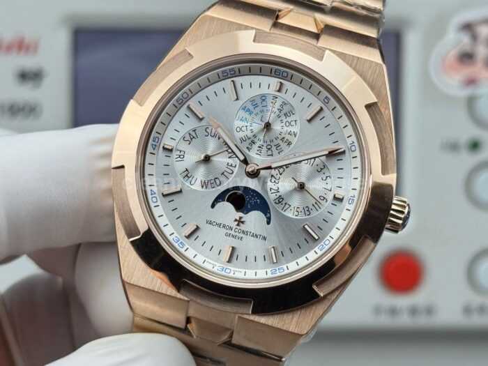TW Factory Vacheron Constantin Overseas Perpetual Calendar 4300V120R-B064 41.5mm Full Rose Gold Silver Dial - Image 3